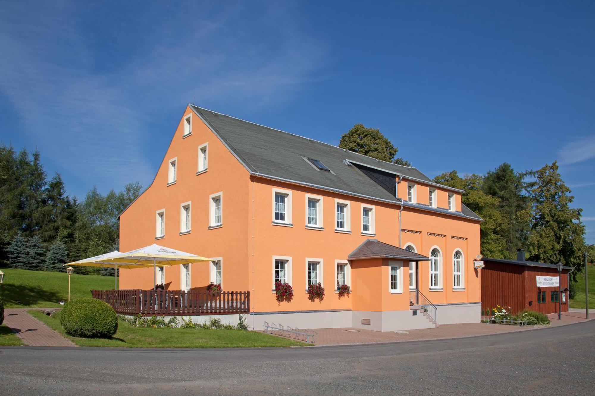 Wolfsgrunder Festhof Hotel Dorfchemnitz Exterior photo